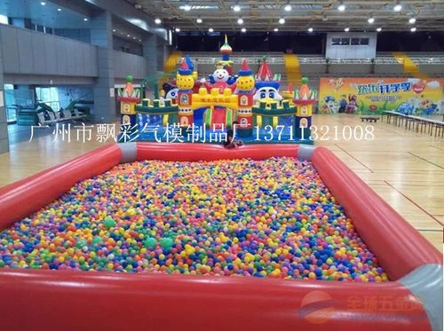 廣東充氣卡通人偶?xì)饽Ｗ赓U與大型充氣城堡出租服務(wù)解析